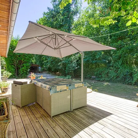 Au Fil De L'eau Casa de Férias Pradines (Lot)