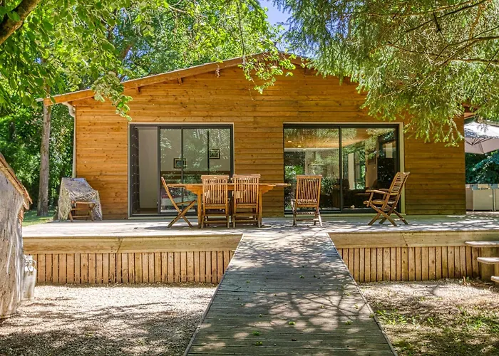 Au Fil De L'eau 普拉迪讷